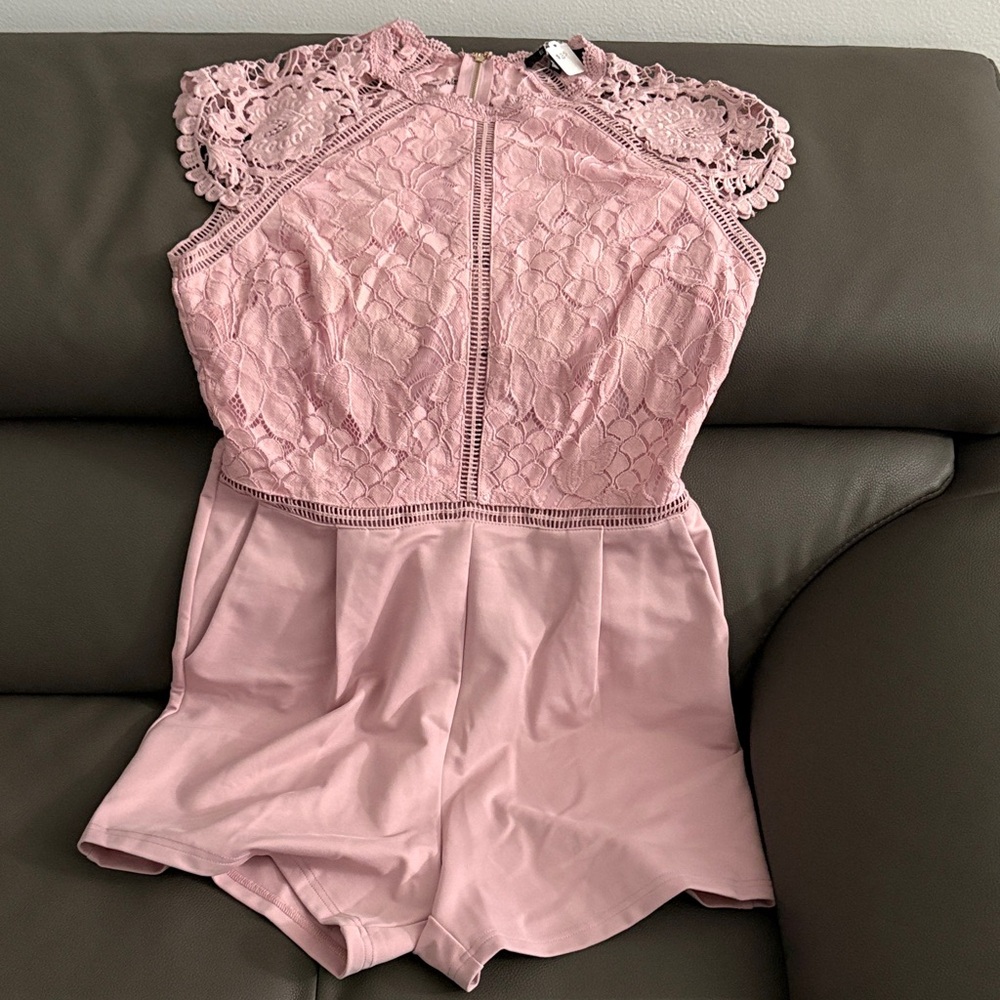 Entry Blush Lace Garment